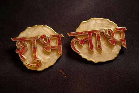 Shubh Labh Door Decoration – White & Gold Floral Hanging | Fankaarlok