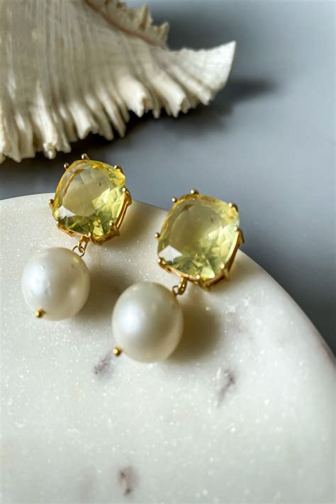 Kesya Lemon Quartz Silver Pearl Drop Earrings