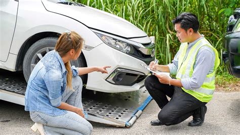 Tips To Deal With Insurance Agents After A Car Accident