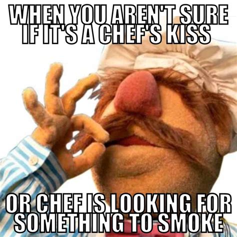 30 Kissing Memes That Perfectly Define Relationship Goals