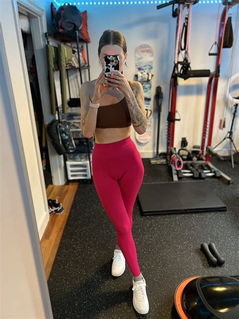 TW Pornstars - Riley Roscato. Twitter. I got you a present for Valentine’s Day but you have to ...