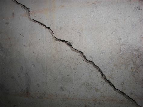 Crack Basement Floor Leaking Water – Clsa Flooring Guide