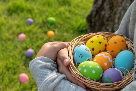 Annual Trumbull Eggstravaganza Egg Hunt - Kids in Connecticut