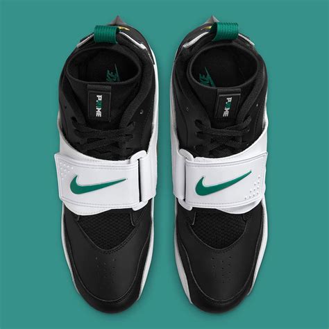 Nike Air Diamond Turf TD Cleats "Emerald" HF5298-102 | SneakerNews.com