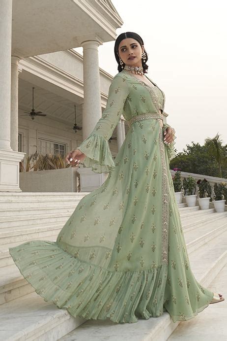 PRACHI DESAI IN SABEEN SET – Sana Barreja