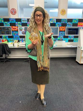 Book Week Costume Ideas for Teachers - Twinkl