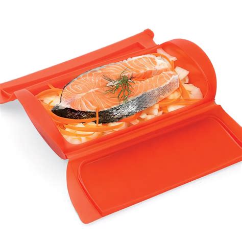 Buy Lekue 3400600R10U004 Silicone Steam Case - 0.65 L, 1 Pieces, Red ...