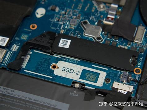 Alienware X17 Internals 的图像结果