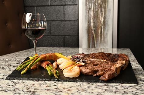 Fine Dining in Cedar Rapids