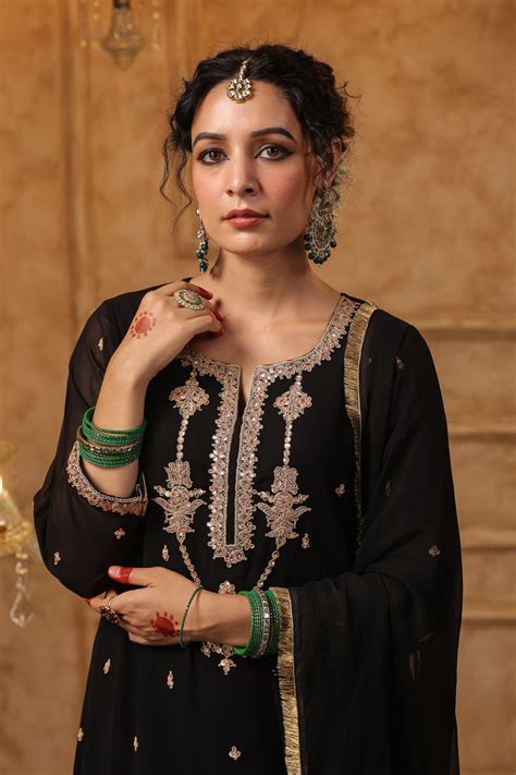 Buy Ethnic Designer Suits at DDS Luxe Category – DIMPLE DESIGN STUDIO