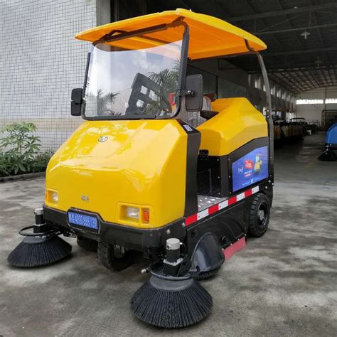 Industrial Use High Effiency Floor Sweeping Machine - Road Sweeper and ...