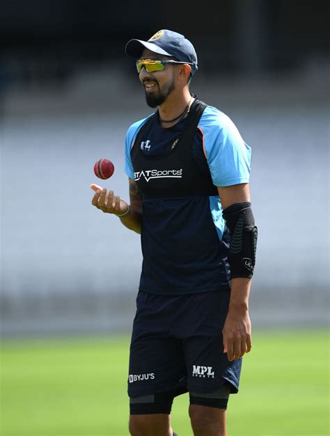 IPL 2022 Auction: 3 Indian test bowlers who may go unsold