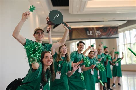 Starbucks Reports Q1 Fiscal 2025 Results - employees of starbucks