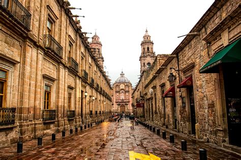 What is the weather like in Mexico City? - SAT Mexico Tours and Travel