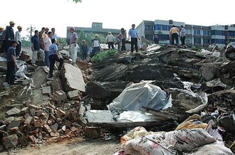 青海地震救援者称震区缺乏医务人员和药品_新闻中心_新浪网
