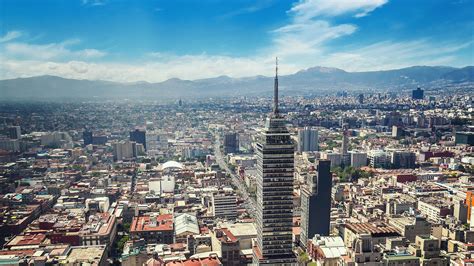 Watch Reliving the Earthquake: Mexico | Max