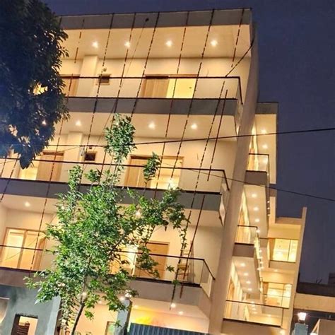 LIME TREE HOTEL & ONE BHK SERVICED APARTMENT NOIDA GRAND CENTRAL NEXT ...