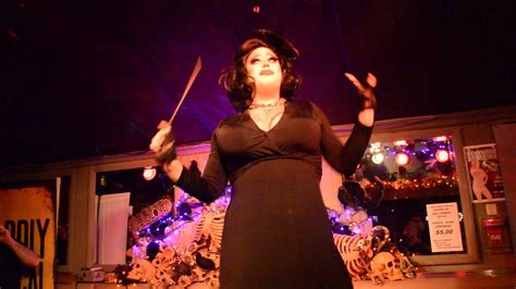 Pictures of Allysin Chaynes