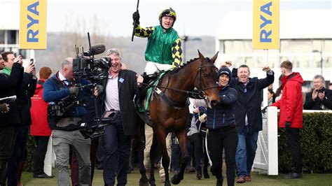 Long Walk Hurdle: At The Races expert Declan Rix gives us the lowdown ...