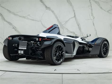 Used Bac Mono for sale | Blue Tinted Carbon & Pearlescent White