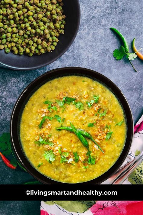 Lehsuni Moong Dal | Garlicky Yellow Lentil Curry - Living Smart And Healthy
