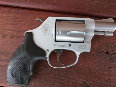 Handgun Review: the Smith & Wesson Model 637 | Gun, Guns, Guns