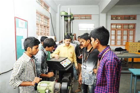 100+ Seminar Topic Ideas for Civil Engineering (2025)