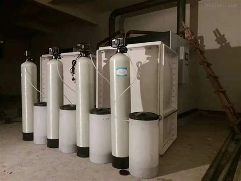 小型全自动桶装纯净水灌装机矿泉水生产设备-食品机械设备网