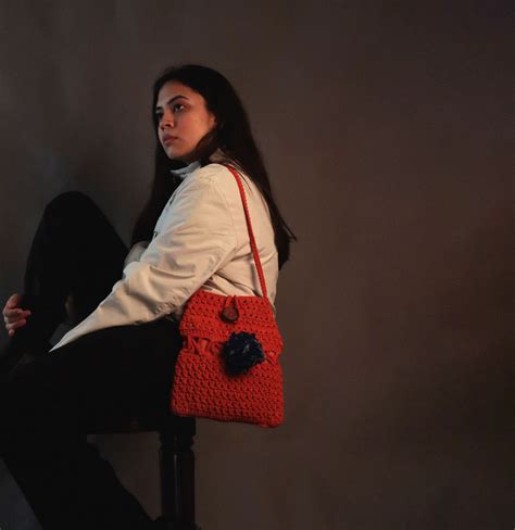 Orange Carry Crochet Shoulder Bag – Itihasikala