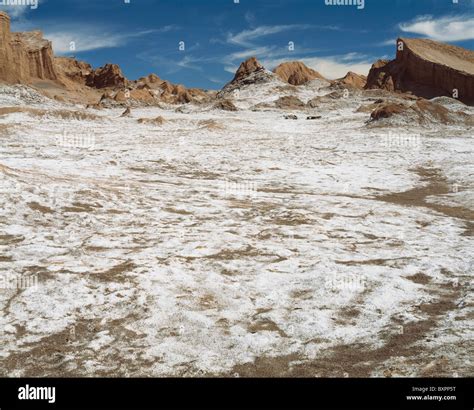 Valle De La Luna Stock Photo - Alamy