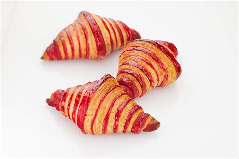 Raspberry Croissant – La Tulipe Desserts