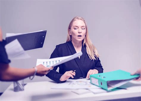 Information Overload in Data Visualization 的图像结果