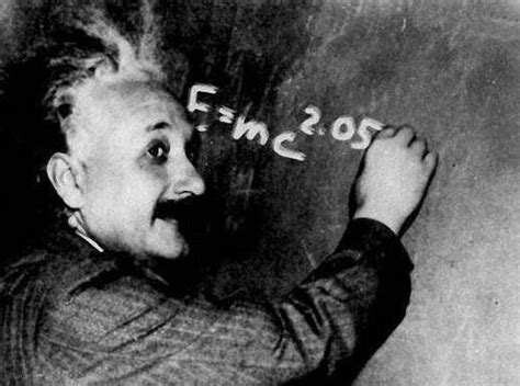 爱因斯坦发明了什么？_百度知道