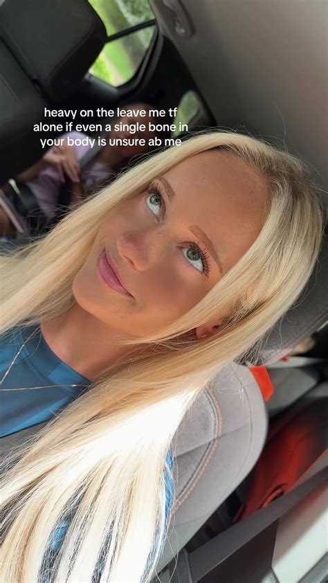 Erica Lovely (@erica_lovelyyy) - Urlebird