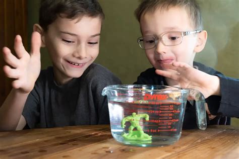 Exploding Water Experiments 的图像结果