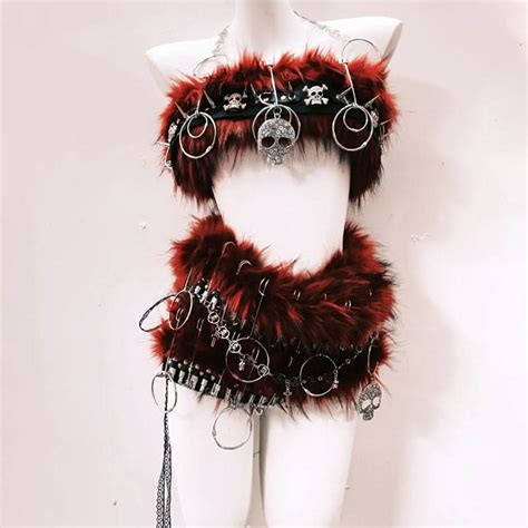 Fluffy o ring skull applique metal chain mini skirt set – Uncut-Trends