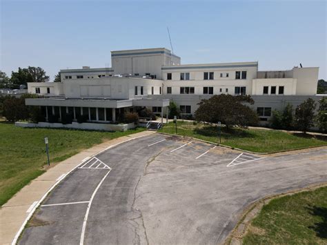 $1 Auction - Former Twin Rivers Regional Medical Center: Kennett, MO ...