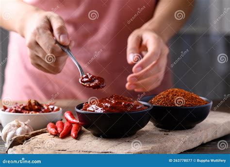 Korean Gochujang Red Chili Paste Stock Image - Image of healthy, recipe ...
