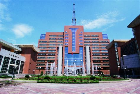 主楼 - 北京科技大学天津学院
