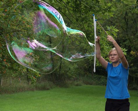 Bubble Wands | Extreme Bubbles Inc.