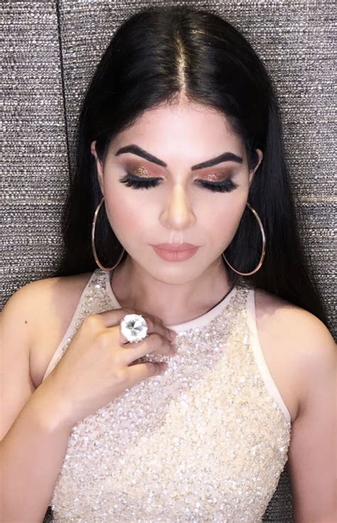 Gurleen Kaur Makeup Artist Services, Review and Info - Olready