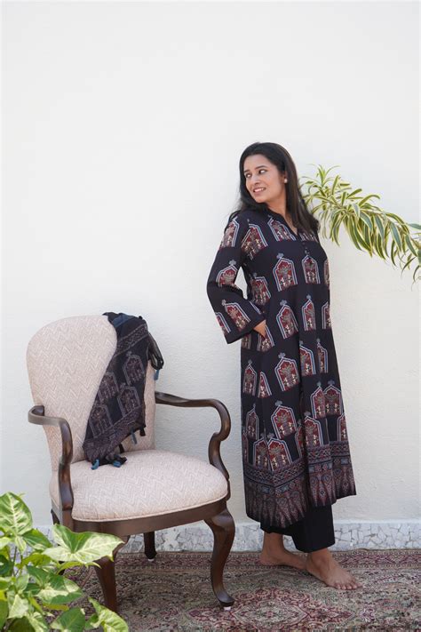 Black Ajrakh Pichwai Kurta Set | Hand Block Print | KanthaIndia ...
