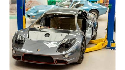 This 500bhp V8 Aussie supercar weighs less than a tonne | Top Gear