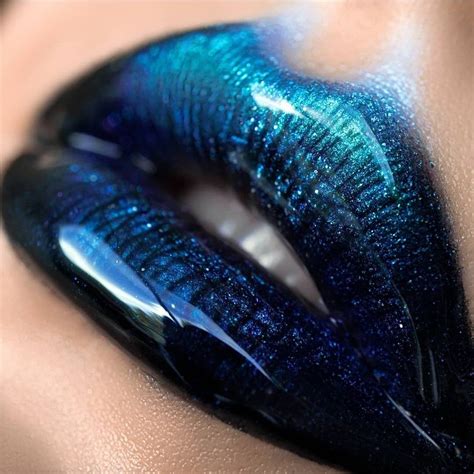Pin by 𝓓𝓪𝓷𝓷𝓲𝓲'𝓗 on 𝓛𝓲𝓹'𝓢𝔂𝓷𝓬 | Eye makeup art, Makeup designs, Artistry ...