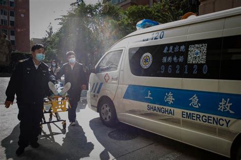 上海非急救962120服务专业、有人情味，为啥还有投诉？记者实地跟车体验|急救|上海_新浪新闻