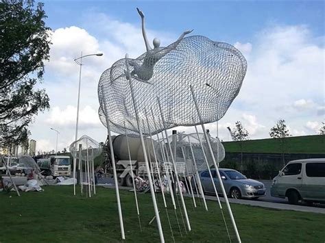 不锈钢镂空云朵雕塑抽象玻璃钢摆件广场售楼处园林户外装饰品定制-淘宝网