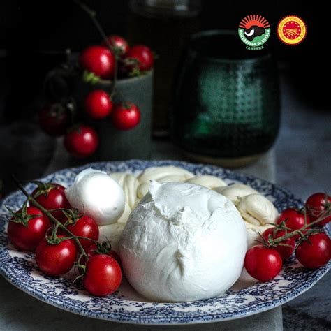 Mozzarella di bufala Campana AOP : un fromage à pâte filée