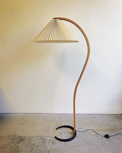 Caprani Floor Lamp - Caprani Floor Light - Mooielight