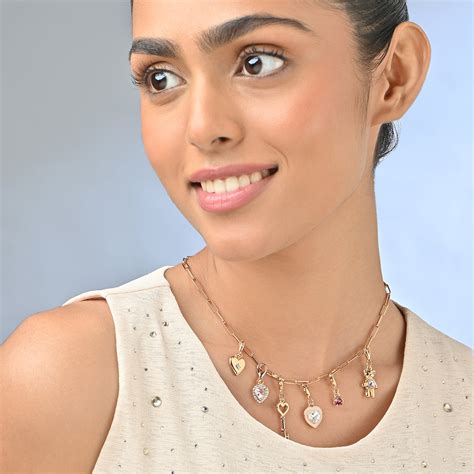 Golden Link Chain Necklace with 7 Interchangeable Charms – toniq-fashion