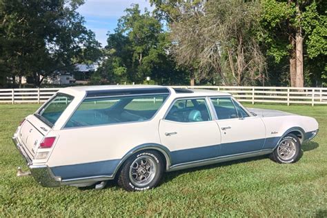 455-Powered 1969 Oldsmobile Vista Cruiser for sale on BaT Auctions - sold for $17,500 on October ...